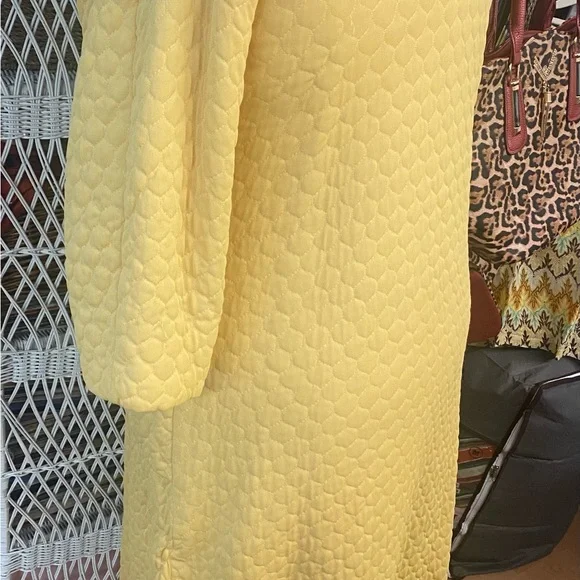 ^Saybury- Vintage 60’s - quilted nylon robe- gold buttons, pockets- XL - as is - Picture 9 of 11